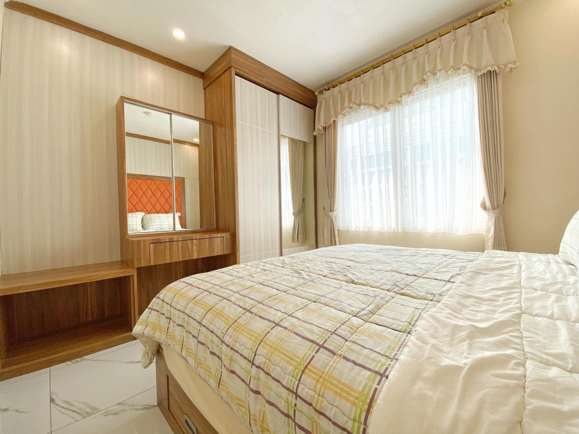 Ravarine Suite Apartment Джакарта Екстериор снимка