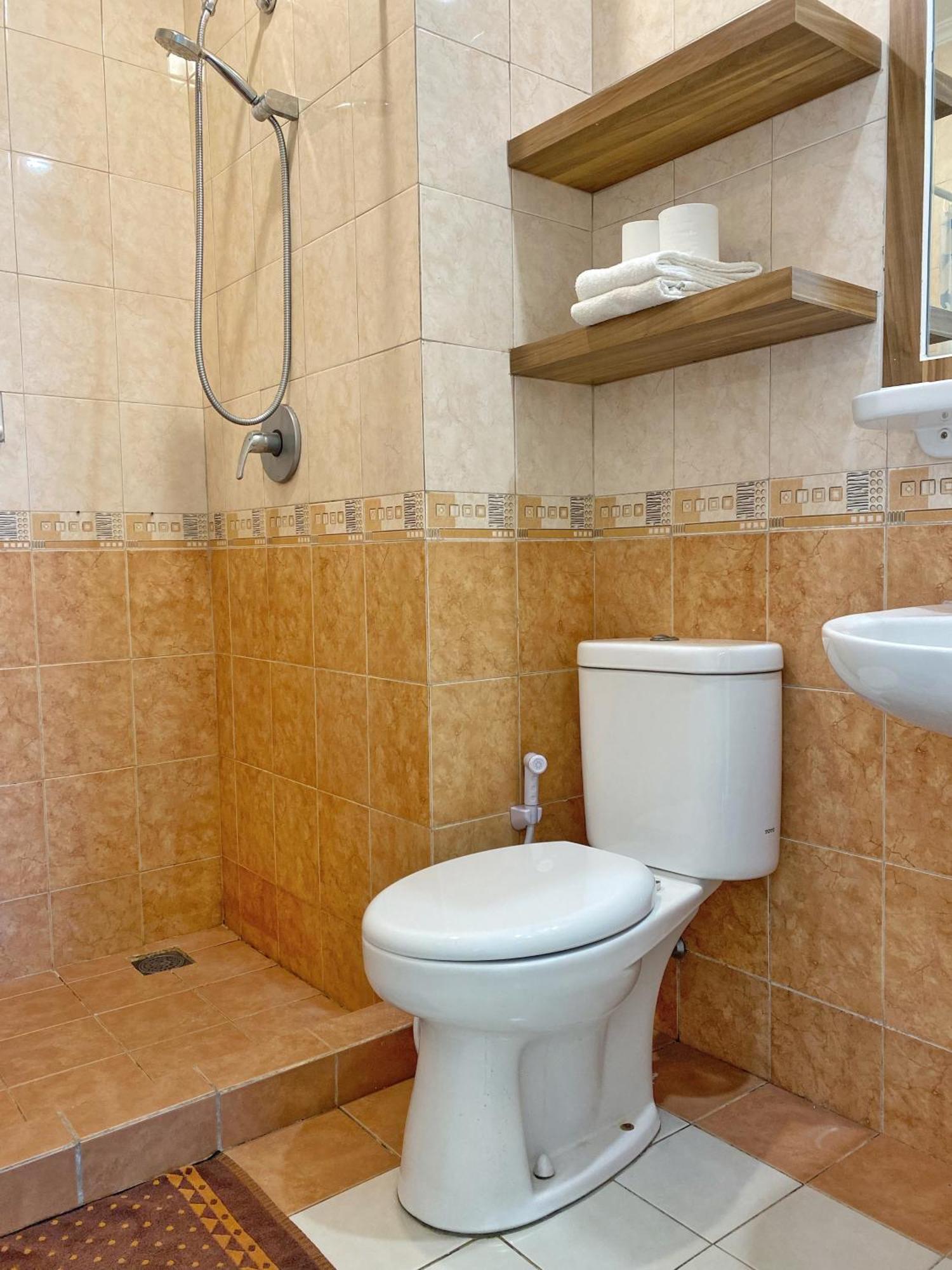 Ravarine Suite Apartment Джакарта Екстериор снимка