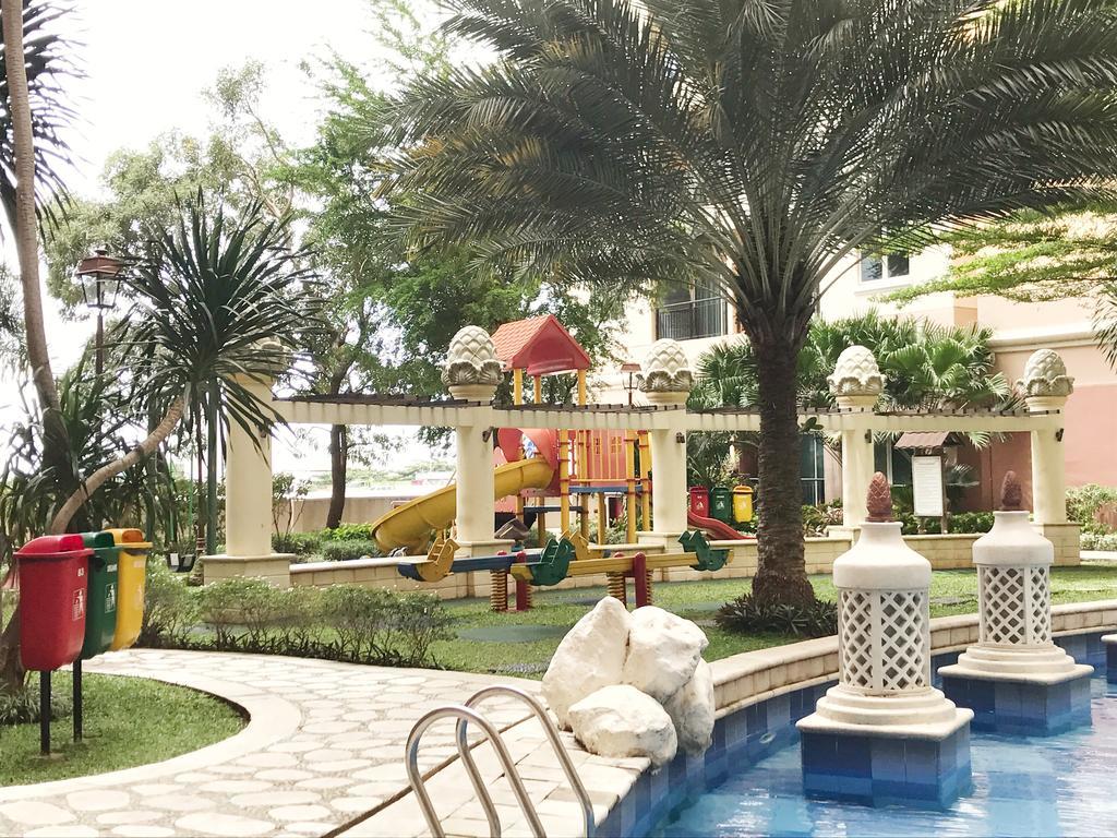 Ravarine Suite Apartment Джакарта Екстериор снимка