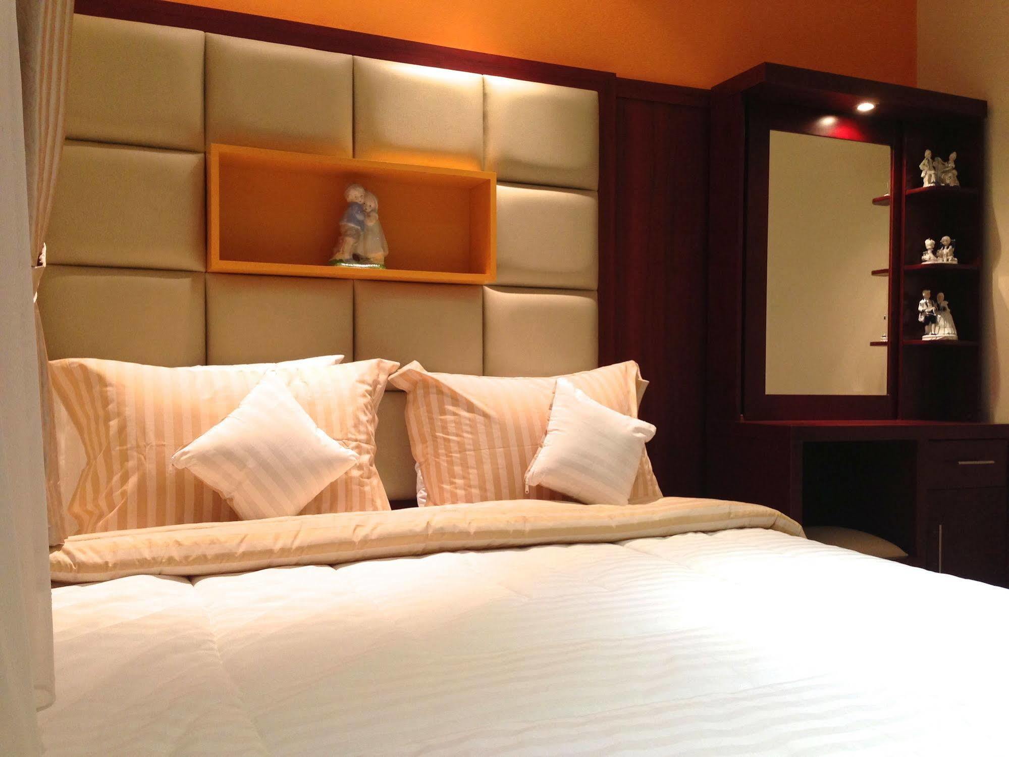 Ravarine Suite Apartment Джакарта Екстериор снимка
